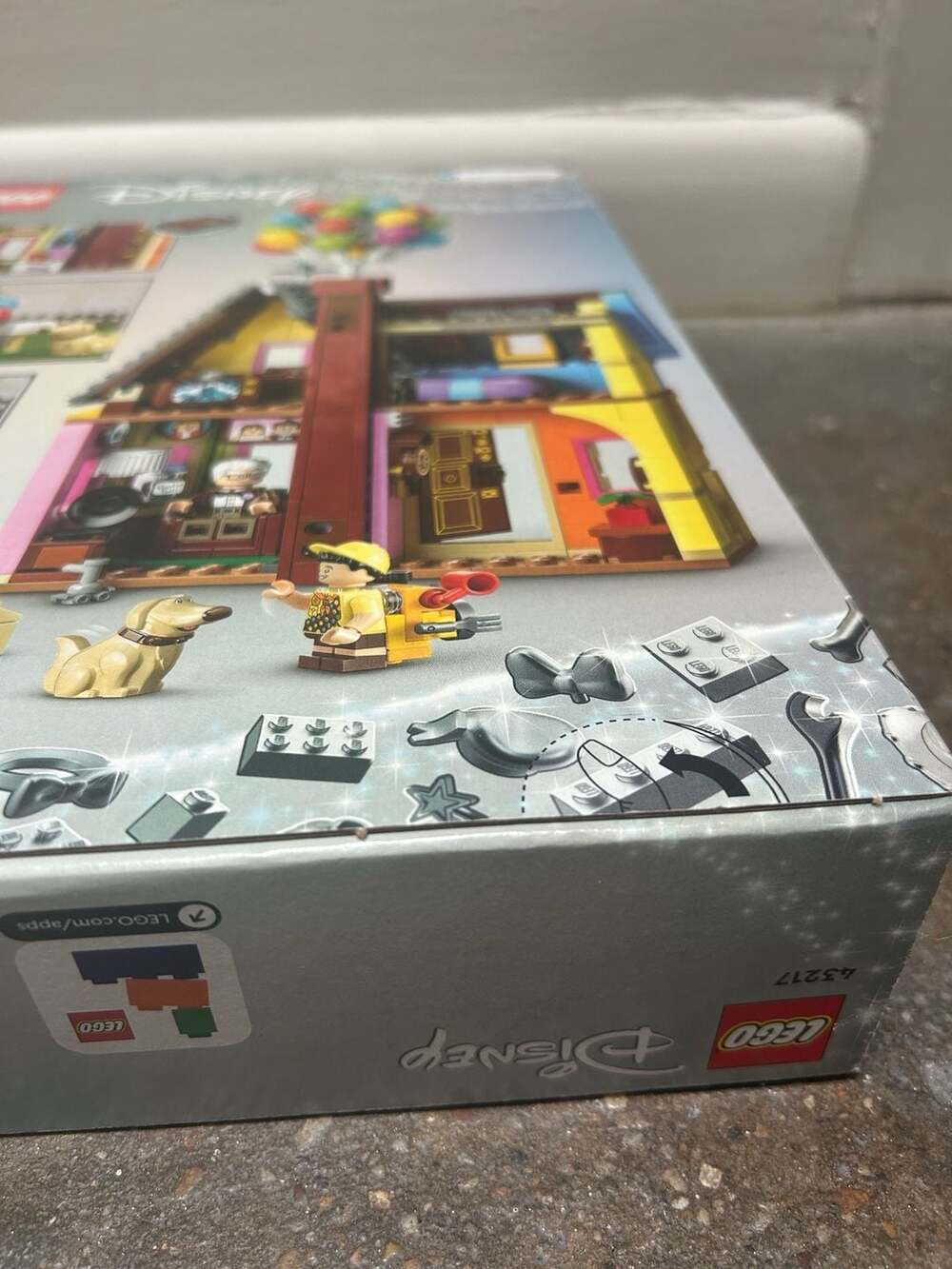 Lego  Disney and Pixar ‘Up’ House (43217) Sealed - Picture 5 of 6